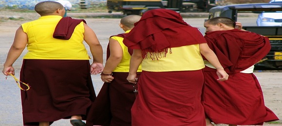 buddhist-nuns.jpg