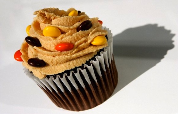 reeses-pieces-peanut-butter-frosting-cupcake