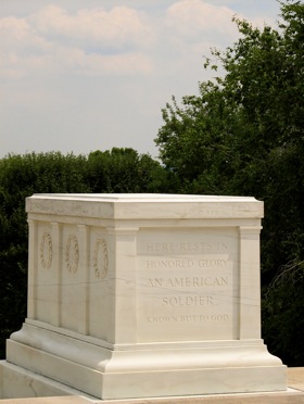 tomb-of-the-unknown-soliders-1.jpg